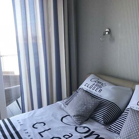 Apartament Z Widokiem Na Jezioro Apartman Rydzewo Kültér fotó